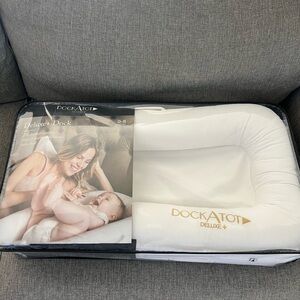 White Plush Pillow for Luxurious Comfort